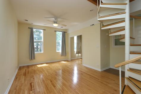 2342 West Barry Avenue Chicago IL 60618