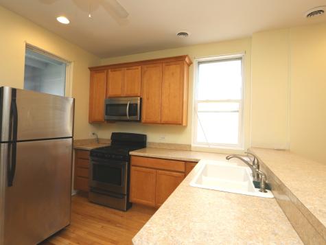 2342 West Barry Avenue Chicago IL 60618