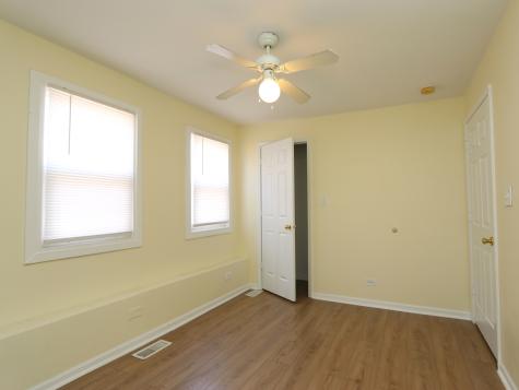 2342 West Barry Avenue Chicago IL 60618