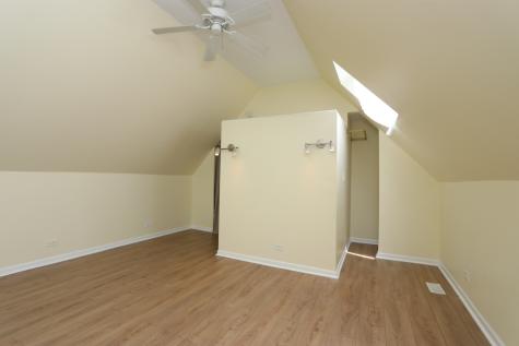 2342 West Barry Avenue Chicago IL 60618