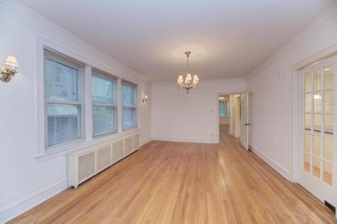 6833 South Cregier Avenue Chicago IL 60649