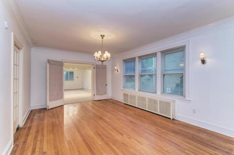 6833 South Cregier Avenue Chicago IL 60649