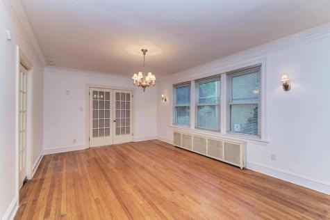 6833 South Cregier Avenue Chicago IL 60649