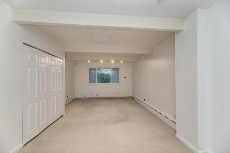 6833 South Cregier Avenue Chicago IL 60649