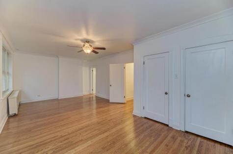 6833 South Cregier Avenue Chicago IL 60649