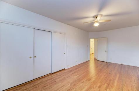 6833 South Cregier Avenue Chicago IL 60649
