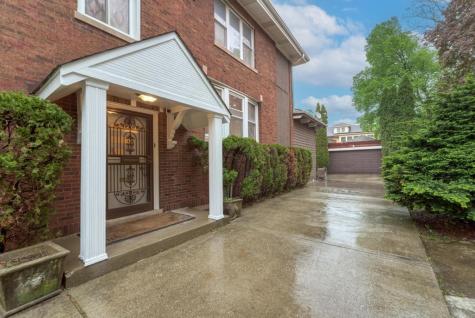 6833 South Cregier Avenue Chicago IL 60649