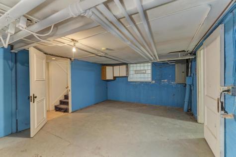 6833 South Cregier Avenue Chicago IL 60649