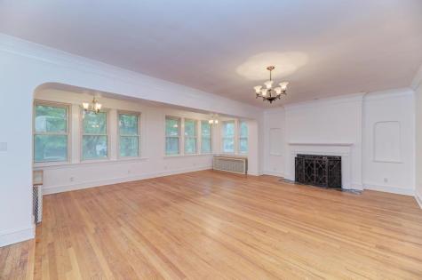 6833 South Cregier Avenue Chicago IL 60649