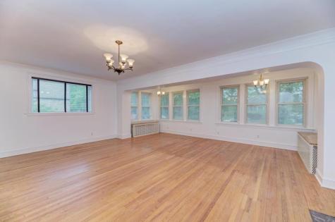 6833 South Cregier Avenue Chicago IL 60649
