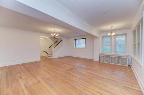 6833 South Cregier Avenue Chicago IL 60649