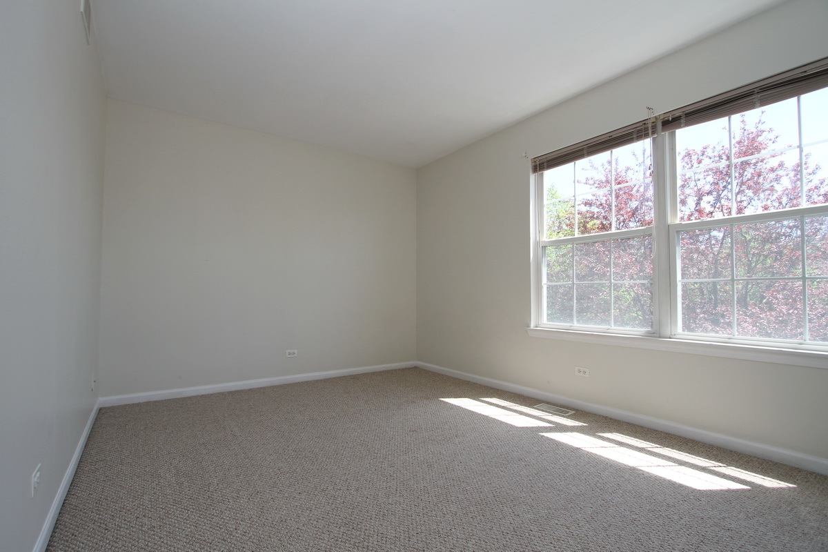 2554 Dickens Drive Aurora IL 60503