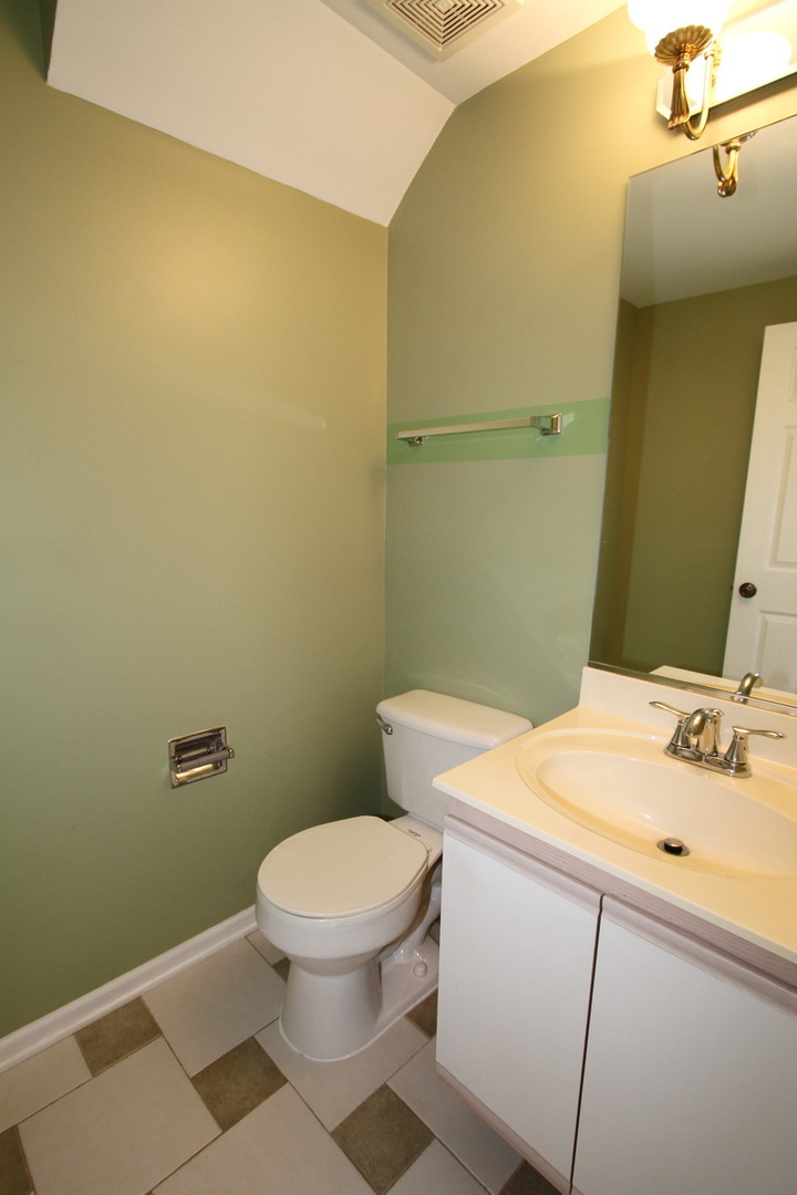 2554 Dickens Drive Aurora IL 60503