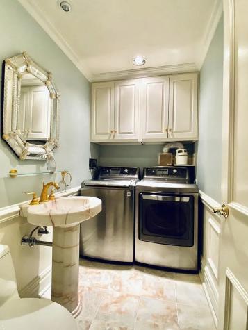 680 North Lake Shore Drive Chicago IL 60611