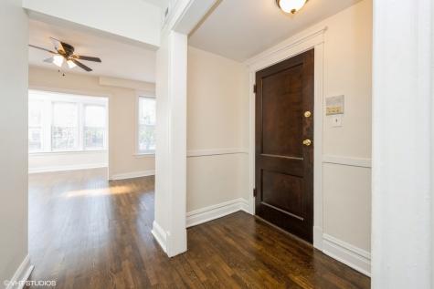 4954 West Augusta Boulevard Chicago IL 60651