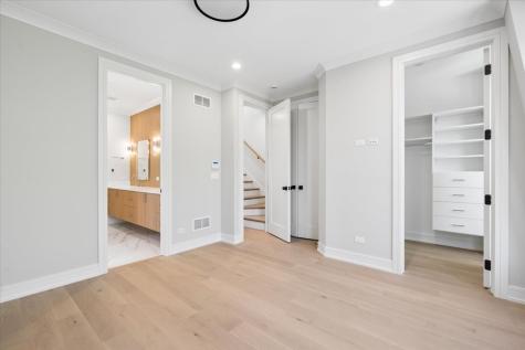 2202 North Leavitt Street Chicago IL 60647