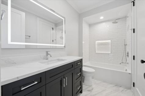 2202 North Leavitt Street Chicago IL 60647