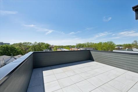 2202 North Leavitt Street Chicago IL 60647