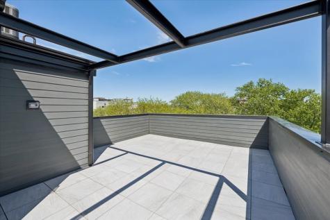 2202 North Leavitt Street Chicago IL 60647