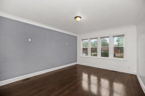 7958 South Luella Avenue Chicago IL 60617