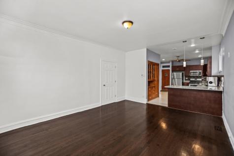 7958 South Luella Avenue Chicago IL 60617
