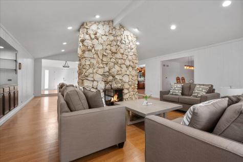 2821 Covert Road Glenview IL 60025