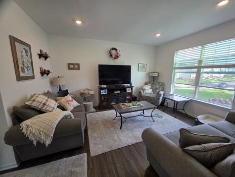 1033 Atterberg Road South Elgin IL 60177