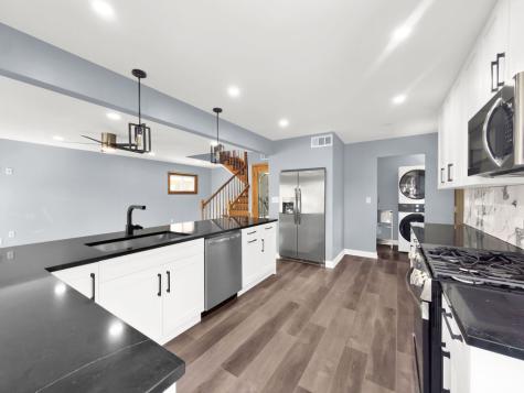 5845 South Sayre Avenue Chicago IL 60638