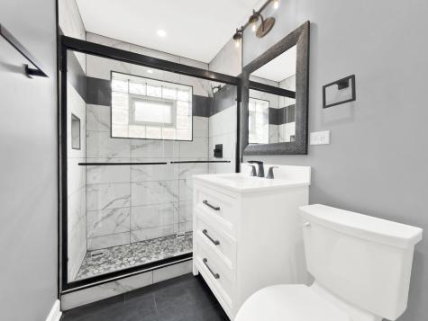 5845 South Sayre Avenue Chicago IL 60638