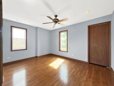 5845 South Sayre Avenue Chicago IL 60638