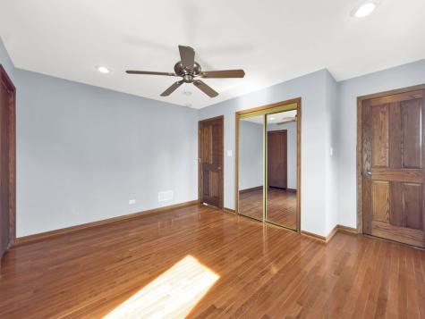 5845 South Sayre Avenue Chicago IL 60638