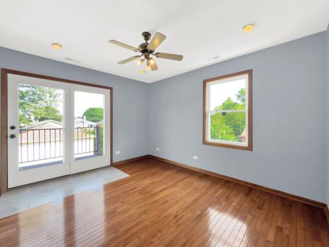 5845 South Sayre Avenue Chicago IL 60638