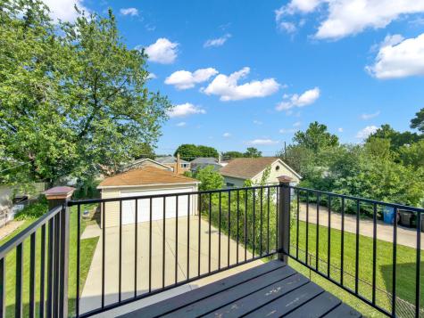 5845 South Sayre Avenue Chicago IL 60638