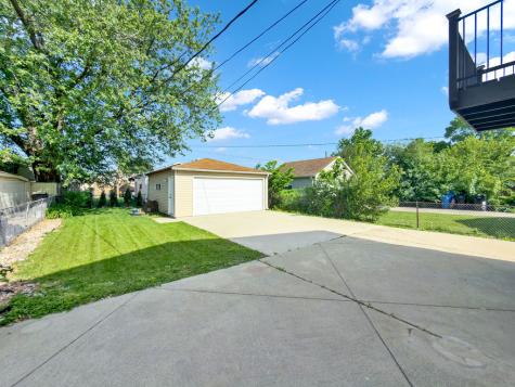 5845 South Sayre Avenue Chicago IL 60638