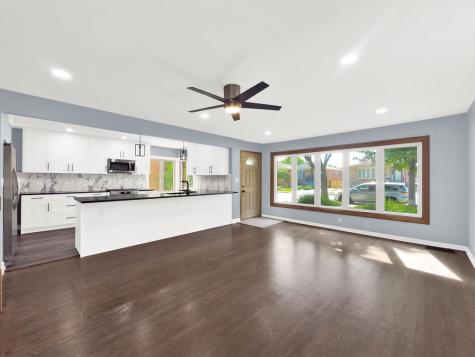 5845 South Sayre Avenue Chicago IL 60638