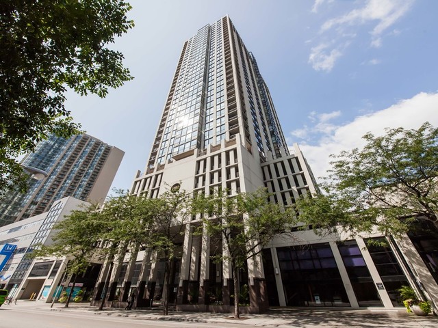 1122 North Clark Street Chicago IL 60610