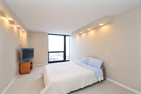1122 North Clark Street Chicago IL 60610