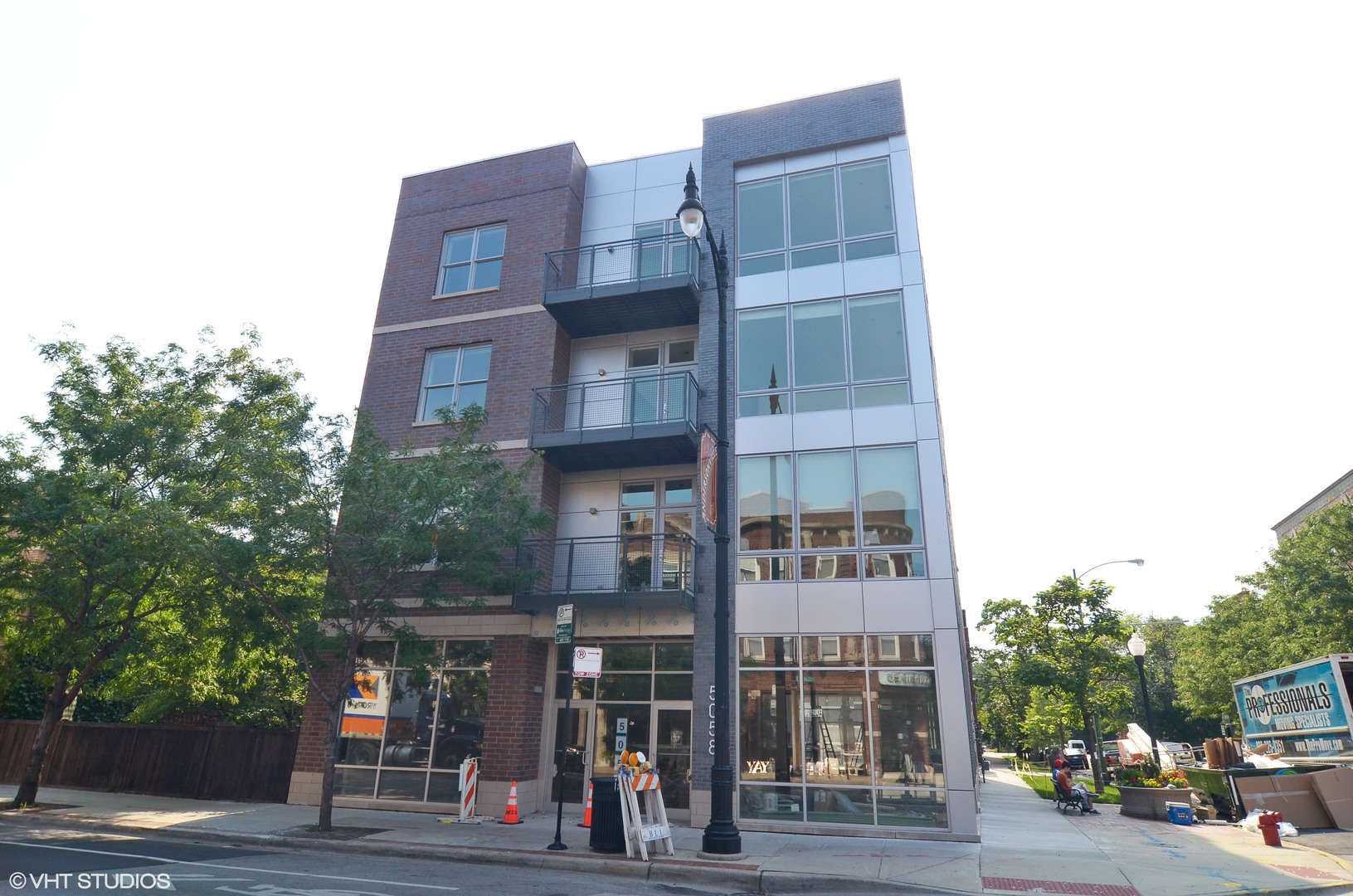 1507 West Carmen Avenue Chicago IL 60640