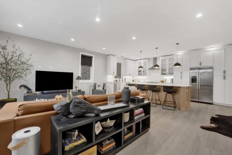 1109 West 16th Street Chicago IL 60608