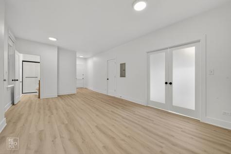 6977 North Bell Avenue Chicago IL 60659