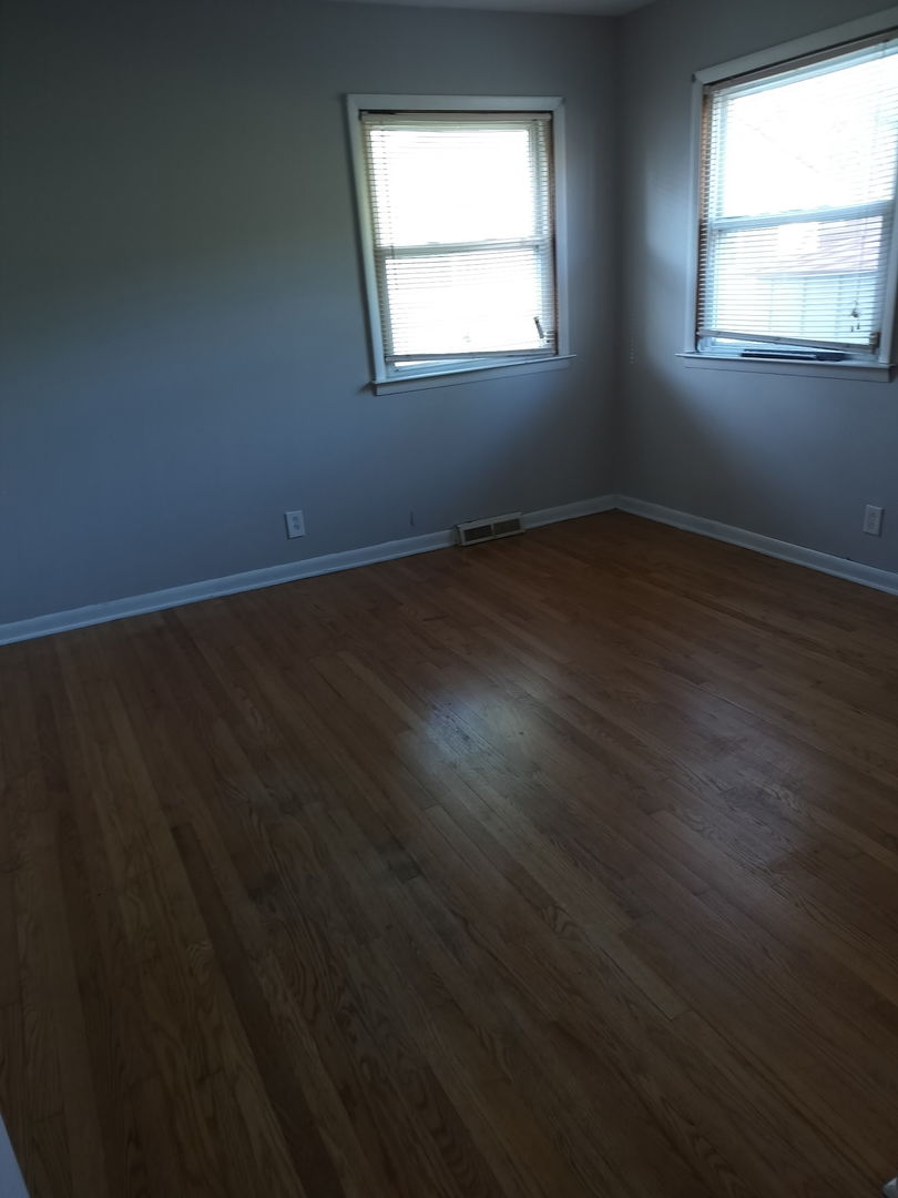 557 East Division Street Lockport IL 60441