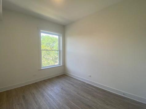 1055 West Columbia Avenue Chicago IL 60626