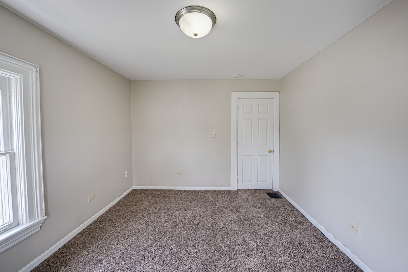 371 Cedar Street Aurora IL 60506