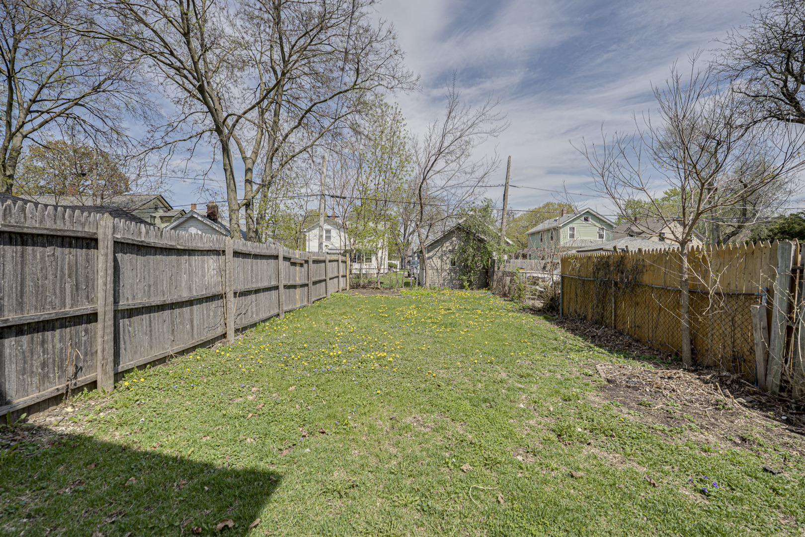 371 Cedar Street Aurora IL 60506