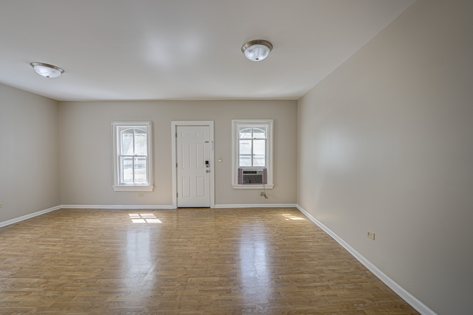 371 Cedar Street Aurora IL 60506