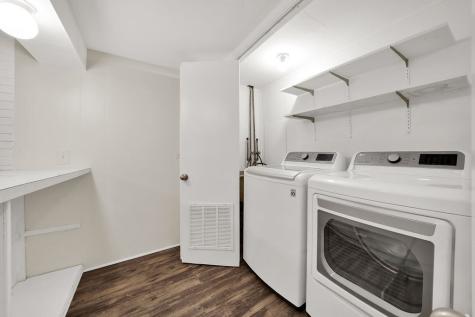 2006 West Farwell Avenue Chicago IL 60645