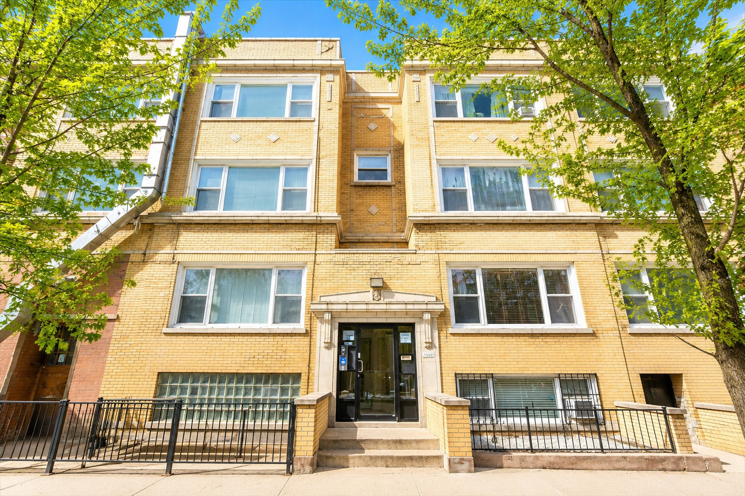 444 West Arlington Place Chicago IL 60614