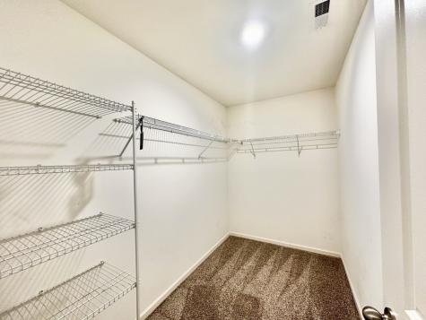 2048 Canyon Creek Court Aurora IL 60503