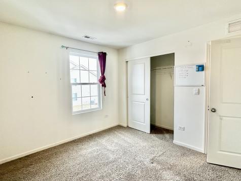 2048 Canyon Creek Court Aurora IL 60503