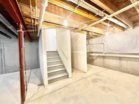 2048 Canyon Creek Court Aurora IL 60503